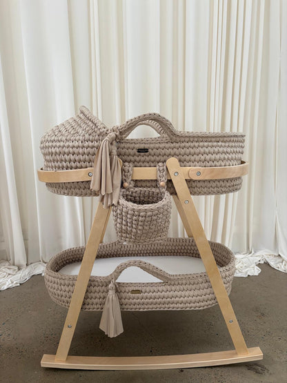 Oat Signature Knit Bassinet Set